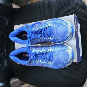 Asics Gel Nimbus 19, US 9, Blue Purple/Violet/Airy Blue